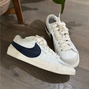 Nike Classic White and Navy Sneakers